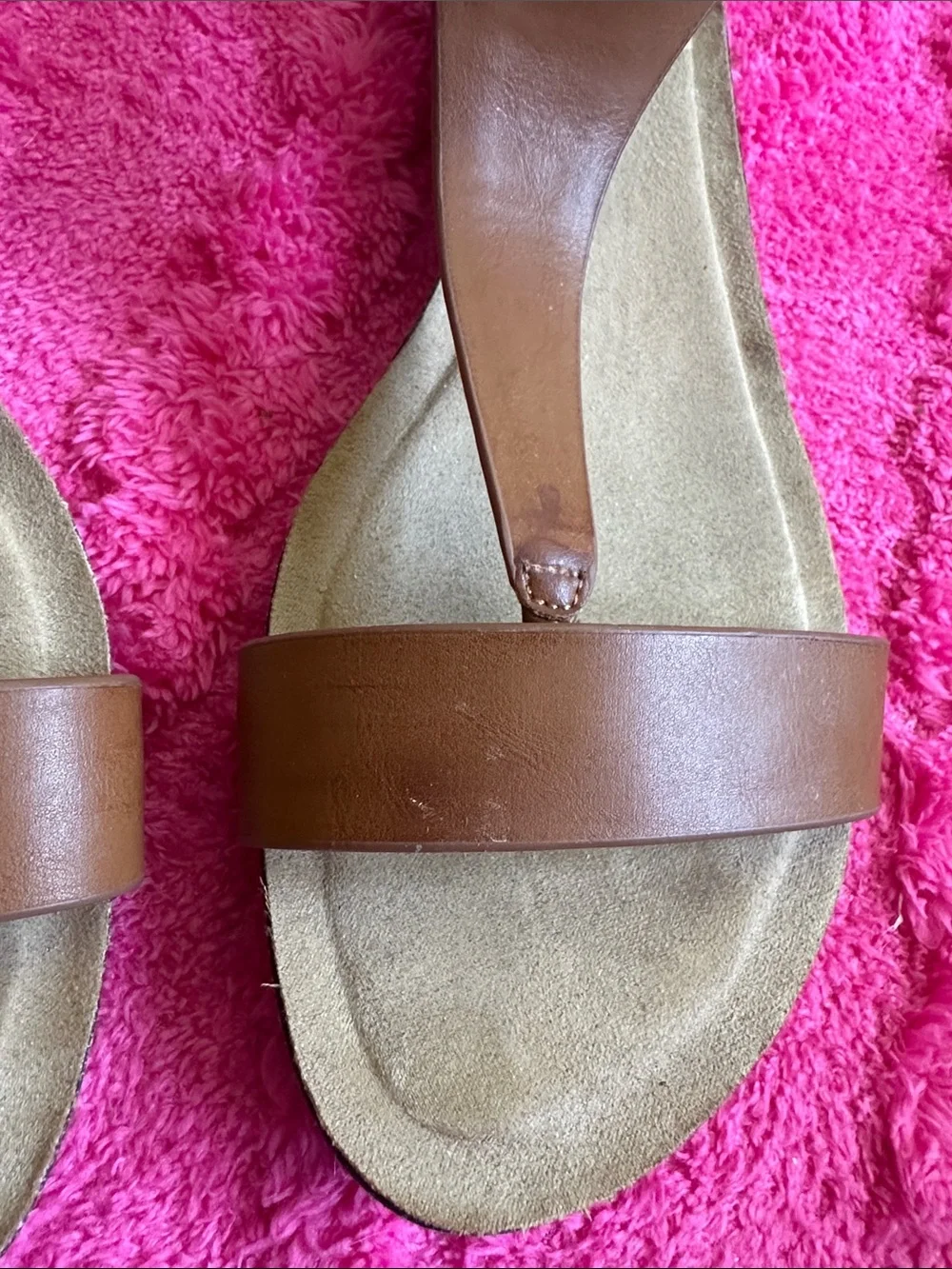 Kenneth Cole Reaction Brown T-Strap Sandals with Ankle Buckle